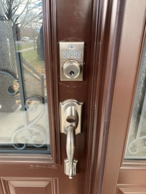 Gripset with keypad deadbolt